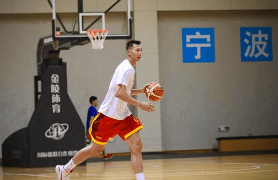 男籃熱身計(jì)劃:5月VS澳洲6月戰(zhàn)馬其頓7月赴美